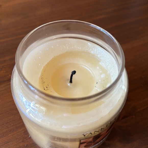 Yankee Candle French Vanilla - Picture 5 of 6